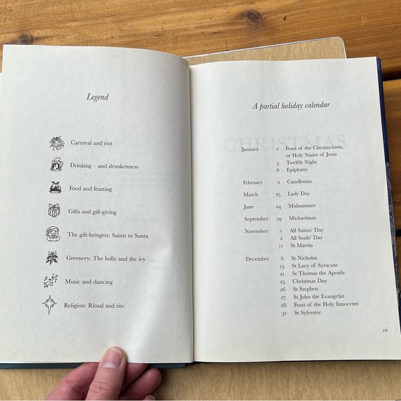 Christmas A Biography First Edition Hardcover Book By Judith Flanders - Picture 7 of 14